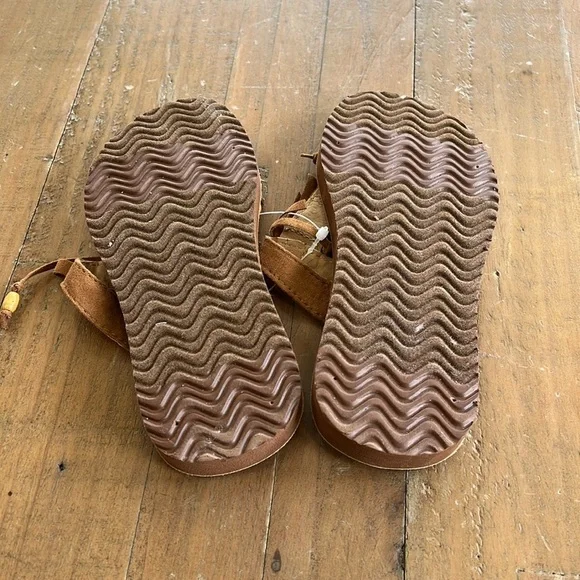 Hanna andersson fringed suede sandals - Picture 8 of 8